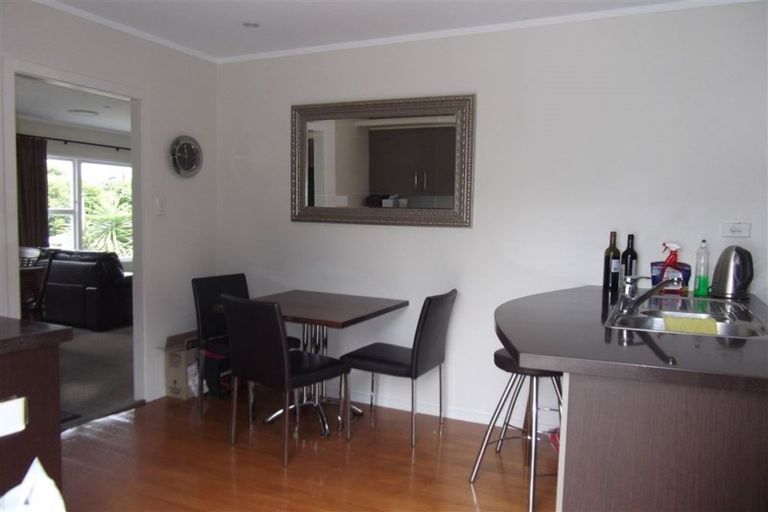 Photo of property in 2/11 Regent Street, Devonport, Auckland, 0624