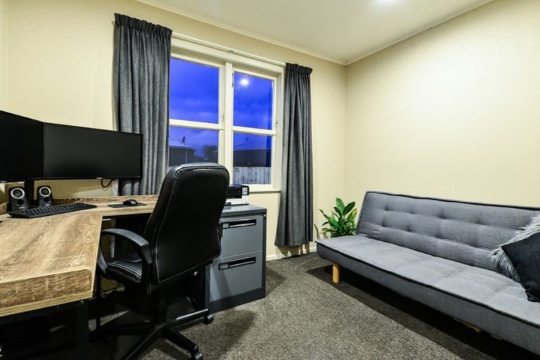 Photo of property in 43b Tuhikaramea Road, Dinsdale, Hamilton, 3204