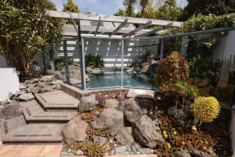 Photo of property in 7 Harry Ell Drive, Cashmere, Christchurch, 8022