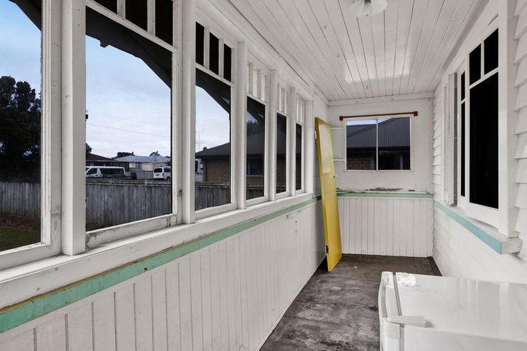 Photo of property in 23 Turuturu Road, Hawera, 4610