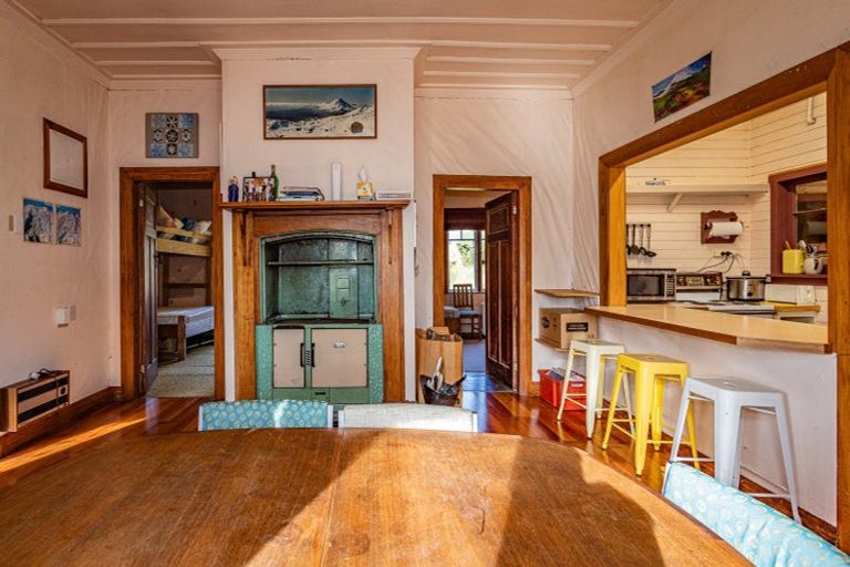 Photo of property in 32 Hukaroa Road, Raetihi, 4632