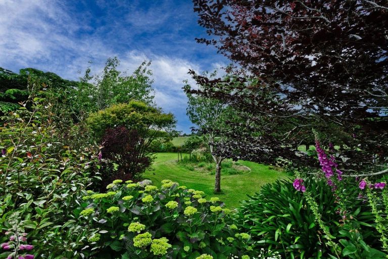 Photo of property in 10 Wills Road, West Plains, Invercargill, 9874