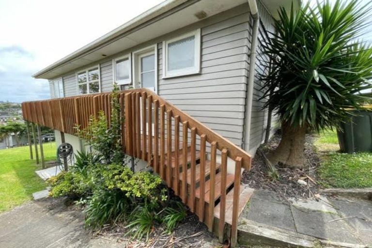 Photo of property in 123 Browns Bay Road, Browns Bay, Auckland, 0630