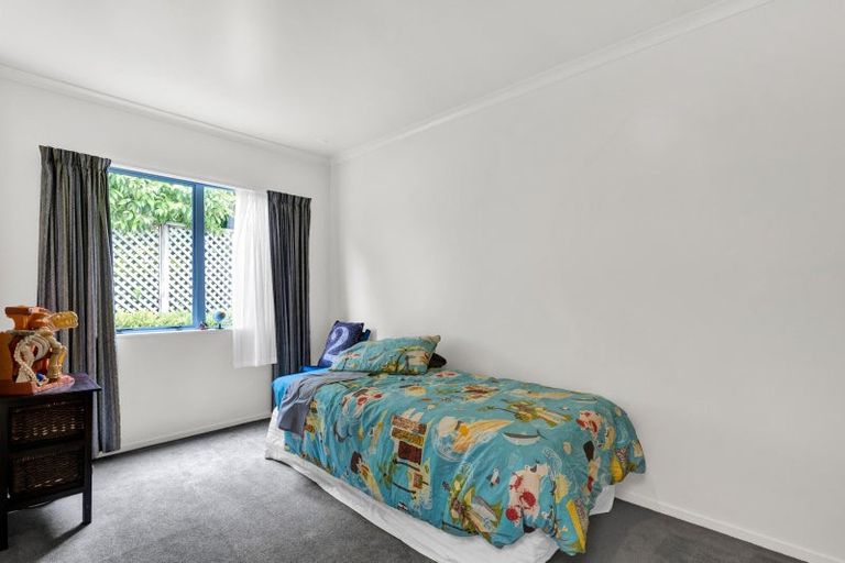 Photo of property in 15a Bulteel Street, New Plymouth, 4310