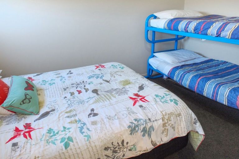 Photo of property in 50 Shortt Street, Foxton Beach, Foxton, 4815