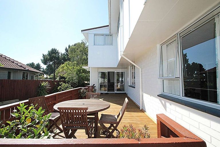 Photo of property in 209 Queenspark Drive, Parklands, Christchurch, 8083