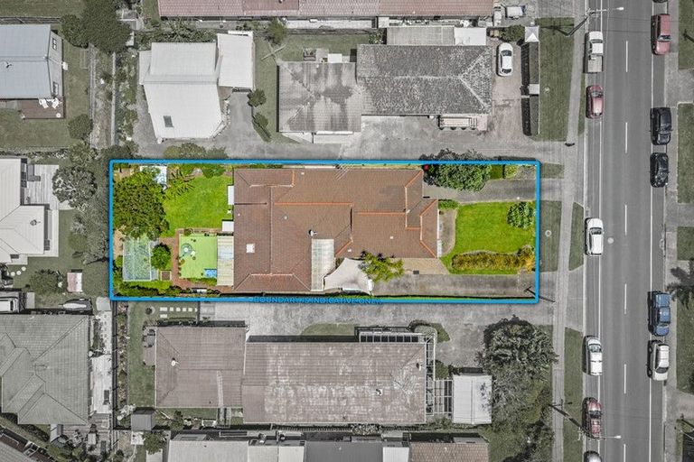 Photo of property in 12 Riverside Road, Orewa, 0931