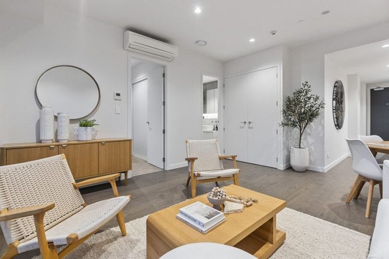 Photo of property in 11/2 Ara Kataraina, Mangere, Auckland, 2022