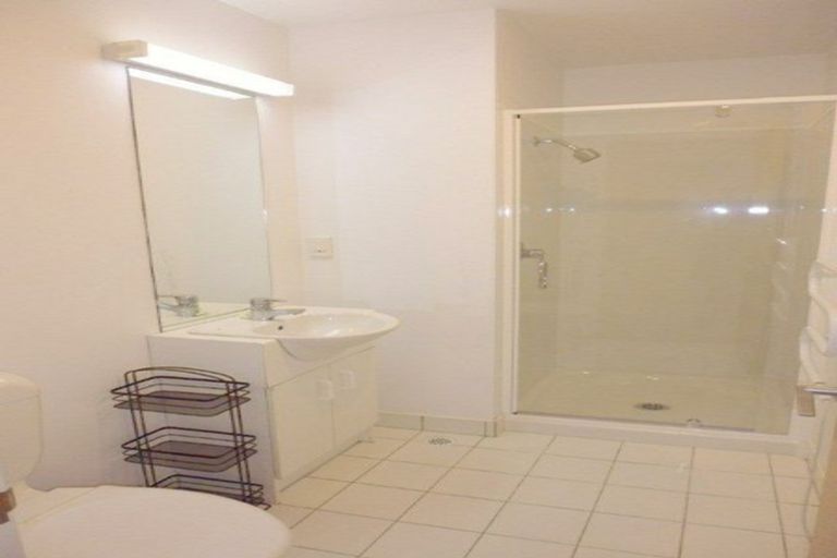 Photo of property in Terrace Garden Apartments, 8f/120 The Terrace, Wellington Central, Wellington, 6011