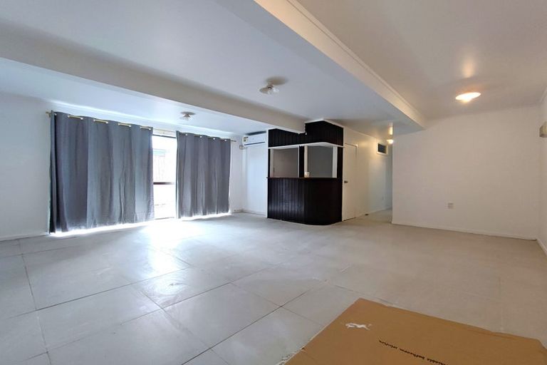 Photo of property in 4 Contessa Drive, Glenfield, Auckland, 0629