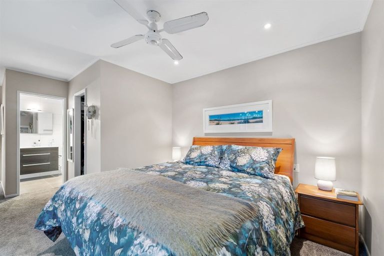 Photo of property in 10 Seine Road, Forrest Hill, Auckland, 0620