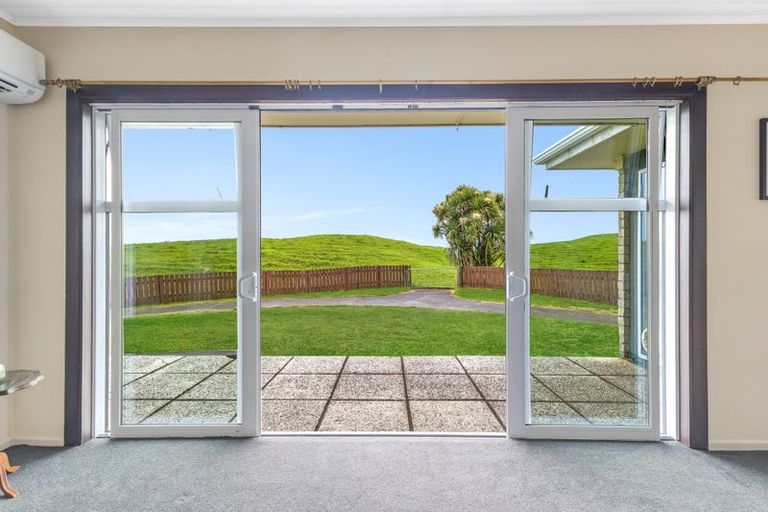 Photo of property in 319 Opourapa Road, Rahotu, Opunake, 4685