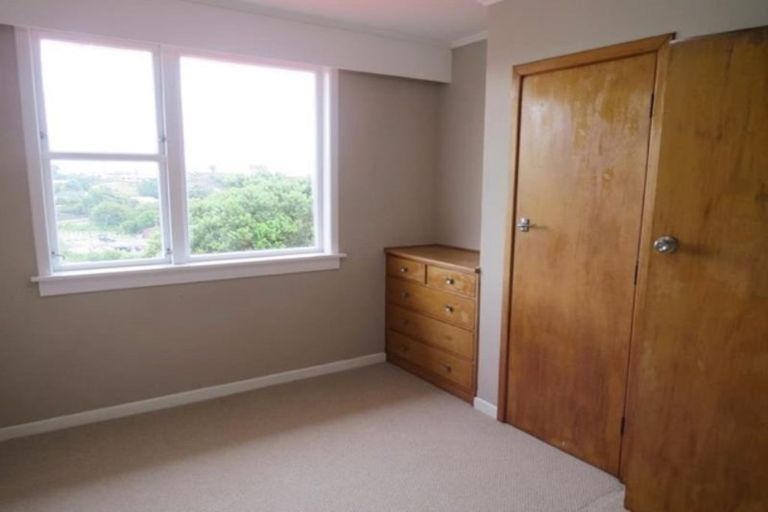 Photo of property in 1/16 Ridd Street, Lynmouth, New Plymouth, 4310