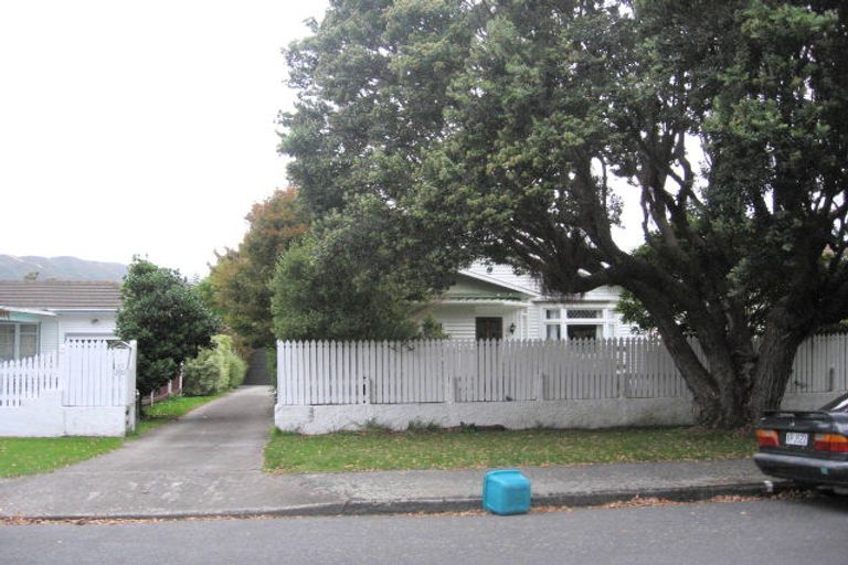Photo of property in 20 Thornycroft Avenue, Epuni, Lower Hutt, 5011