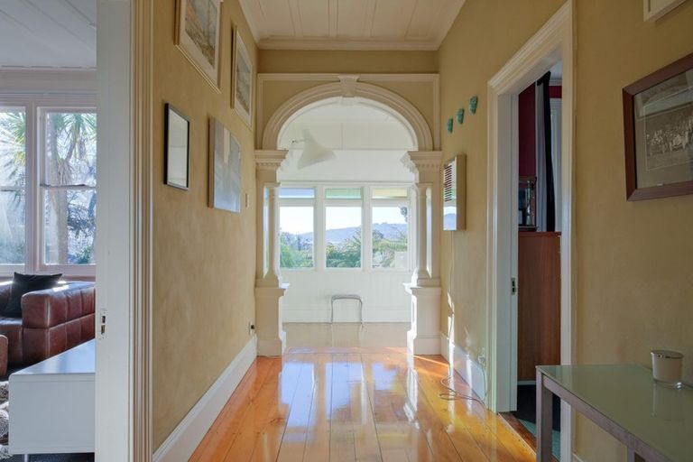 Photo of property in 19 Middleton Road, Kew, Dunedin, 9012