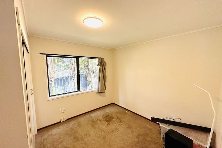 Photo of property in 5 Sandiacre Way, Browns Bay, Auckland, 0630
