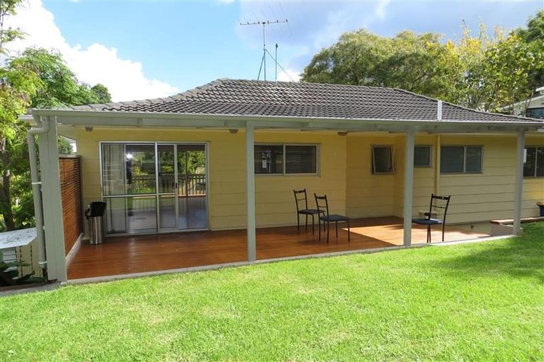 Photo of property in 9 Newstead Avenue, Browns Bay, Auckland, 0632