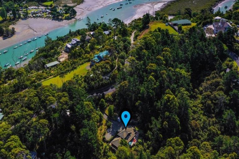 Photo of property in 70 Scott Road, Stanmore Bay, Whangaparaoa, 0932