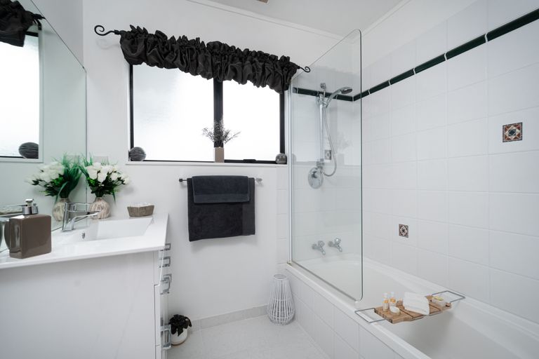 Photo of property in 13 Zefiro Drive, Massey, Auckland, 0614