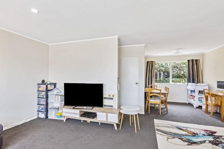 Photo of property in 2 Beachwater Grove, Paraparaumu Beach, Paraparaumu, 5032