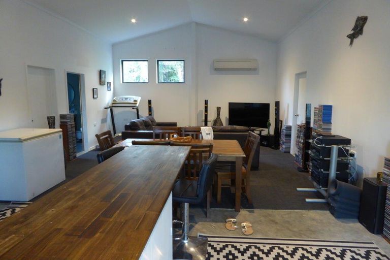 Photo of property in 28 Johnson Street, Tuakau, 2121