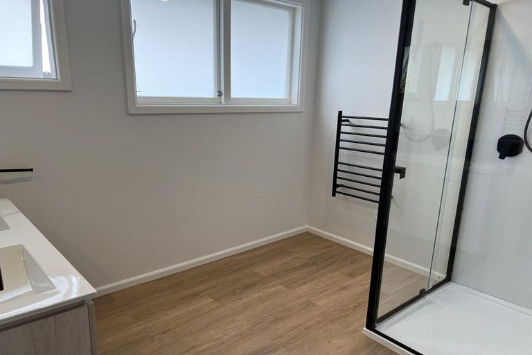 Photo of property in 25 Oakfield Street, Burnside, Christchurch, 8053