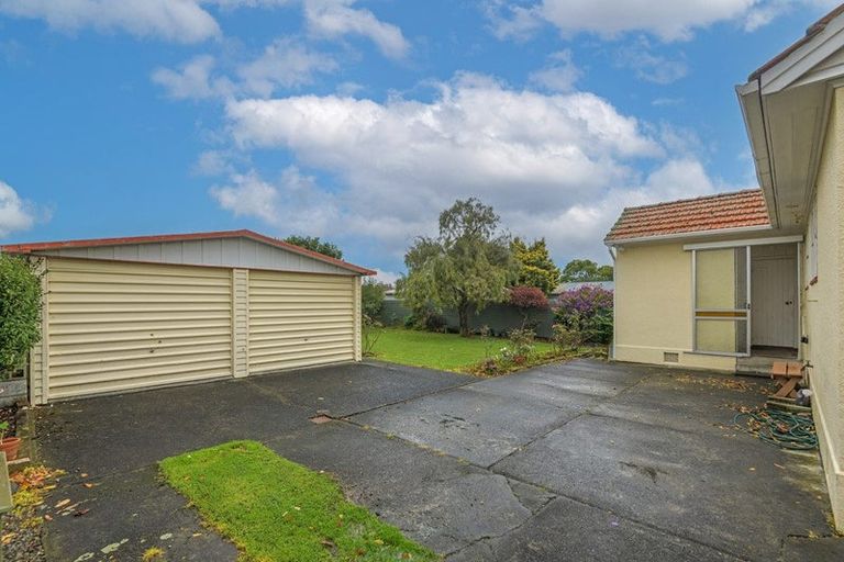 Photo of property in 112 Savage Crescent, West End, Palmerston North, 4412