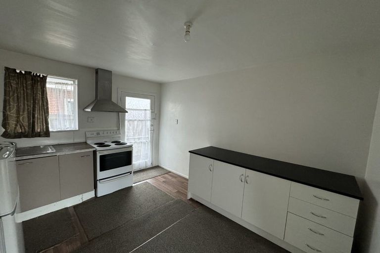 Photo of property in 3/80 Barbour Street, Waltham, Christchurch, 8011