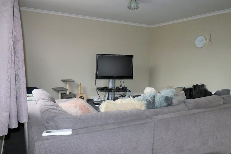 Photo of property in 16 Charles Street, Grasmere, Invercargill, 9810