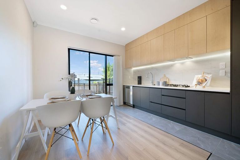 Photo of property in 22b Toru Street, Te Atatu Peninsula, Auckland, 0610