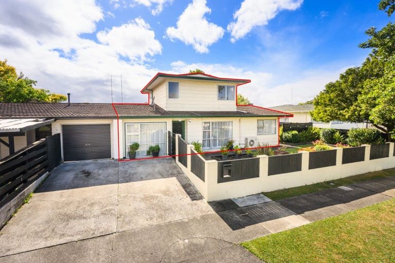 Photo of property in 1a Dunk Place, Milson, Palmerston North, 4414