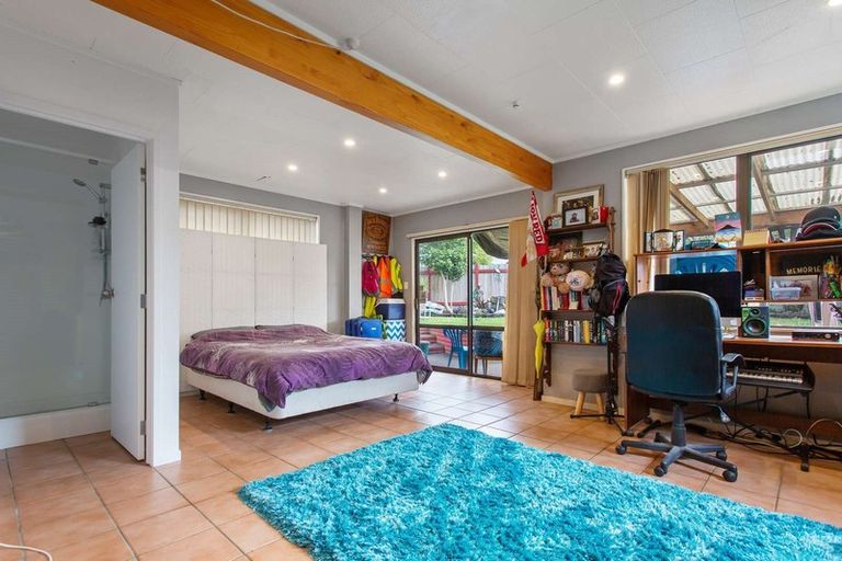 Photo of property in 19 Sunningdale Street, Wattle Downs, Auckland, 2103