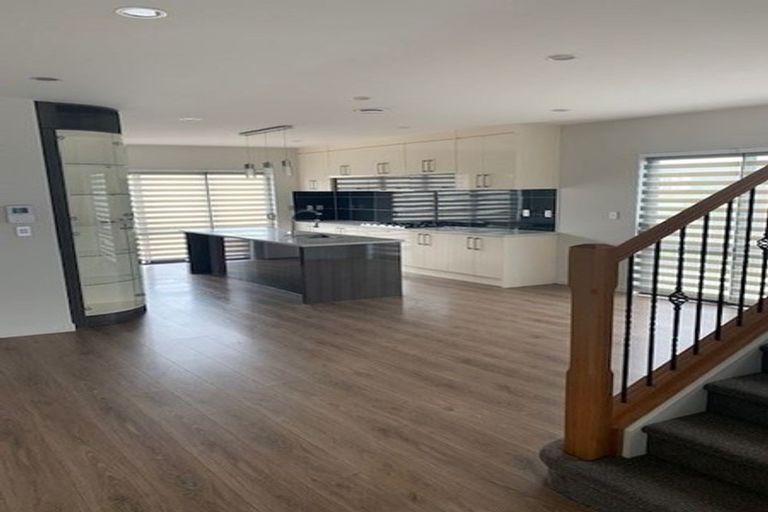 Photo of property in 18 Listack Drive, Flat Bush, Auckland, 2019