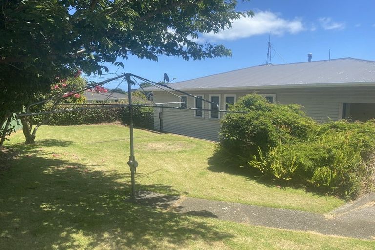 Photo of property in 43 Pohutukawa Place, Bell Block, New Plymouth, 4312
