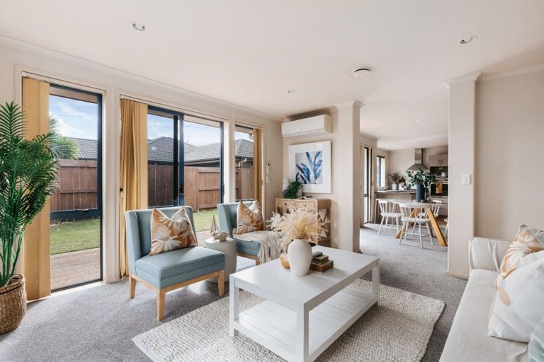 Photo of property in 25 Beachmere Place, Papamoa Beach, Papamoa, 3118