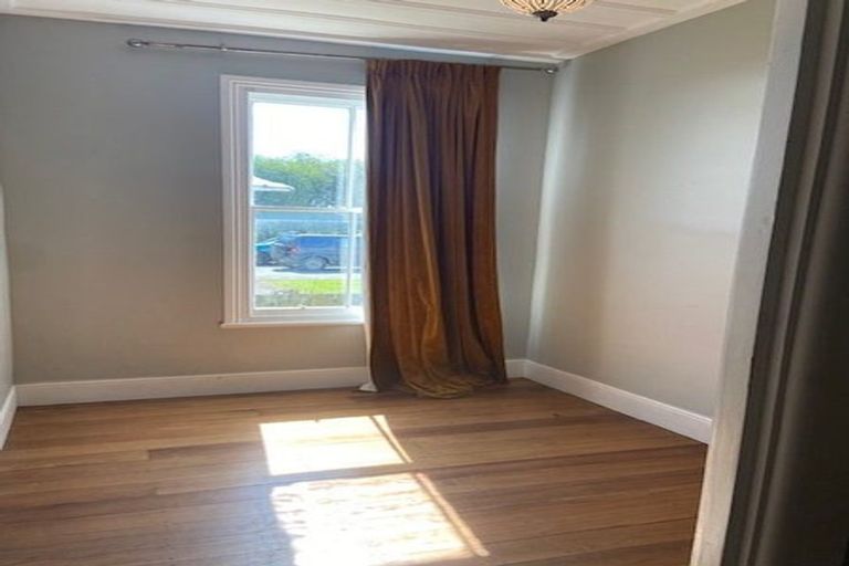 Photo of property in 16 Rutherford Street, Wairoa, 4108