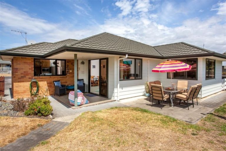 Photo of property in 105 The Drive, Whangamata, 3620