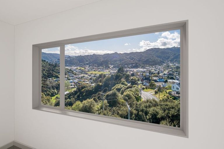 Photo of property in 77 Logie Street, Stokes Valley, Lower Hutt, 5019