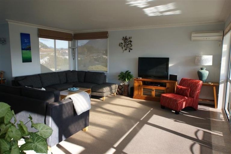 Photo of property in 1 Matai Place, Waikawa, Picton, 7220