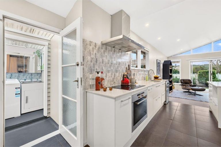 Photo of property in 12 Maude Street, Riverhead, 0820