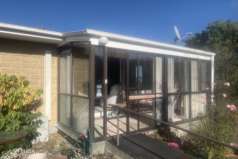 Photo of property in 2/42 Hill View Crescent, Highfield, Timaru, 7910