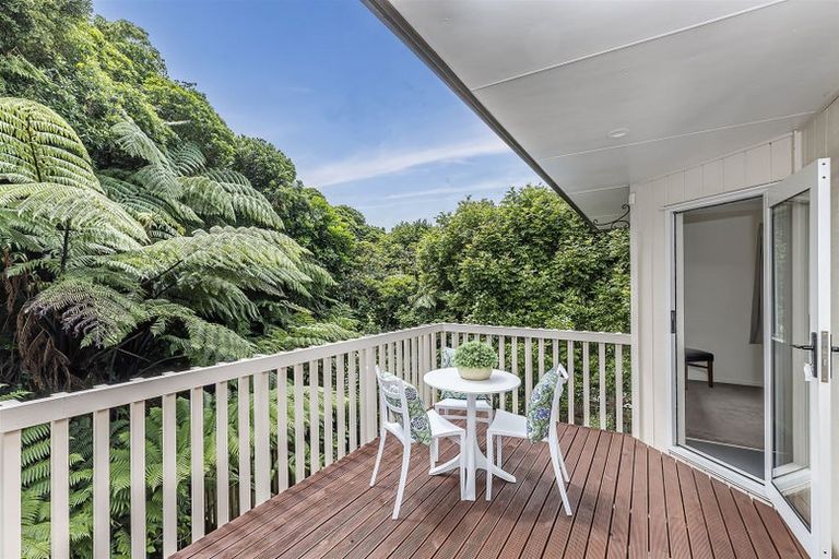 Photo of property in 13c Peterhouse Street, Tawa, Wellington, 5028