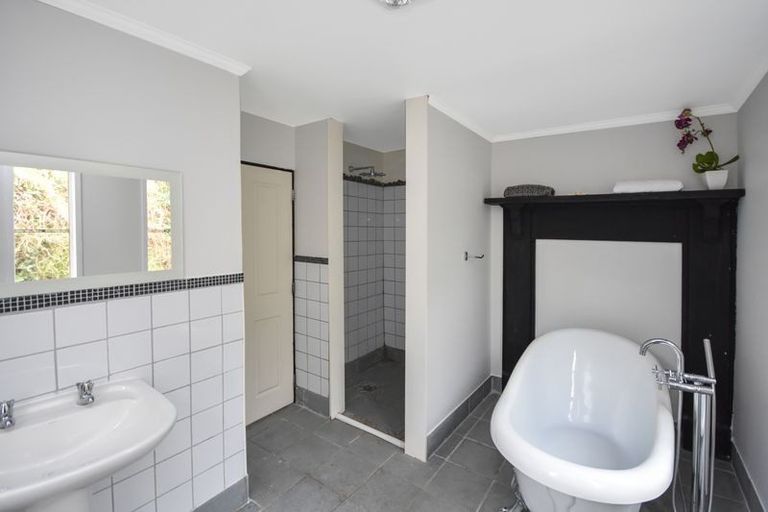 Photo of property in 56 South Road, The Glen, Dunedin, 9011