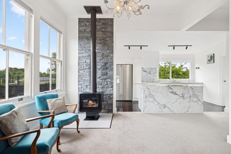 Photo of property in 100 Pukekohe East Road, Pukekohe, 2677