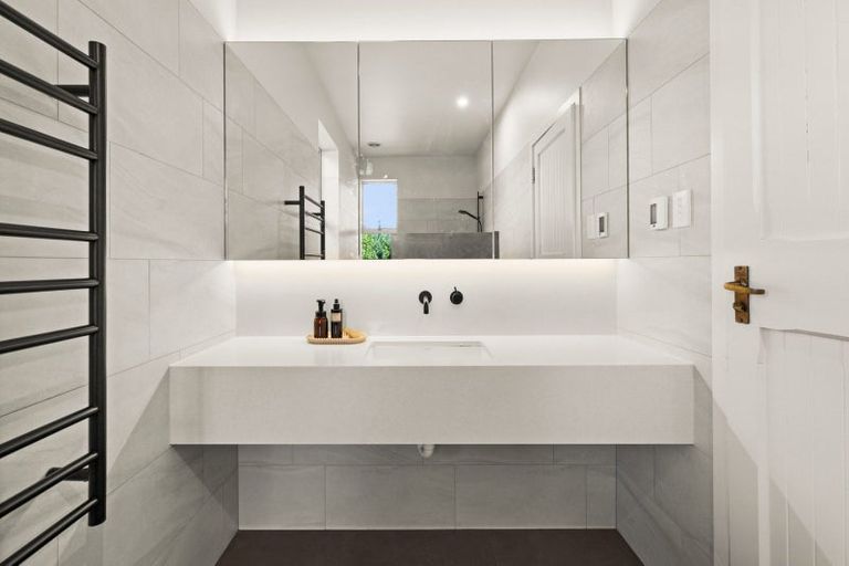 Photo of property in 29 Gordon Road, Te Awanga, 4102