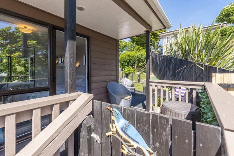 Photo of property in 8 Dale Road, Raumati South, Paraparaumu, 5032