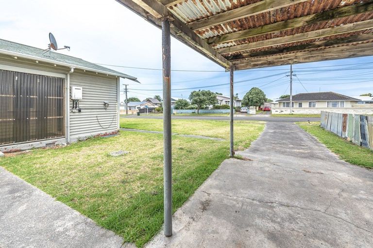 Photo of property in 34 Aotea Street, Castlecliff, Whanganui, 4501