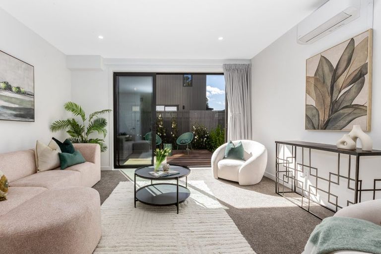 Photo of property in 4/323 Riverside Drive, Waterloo, Lower Hutt, 5011