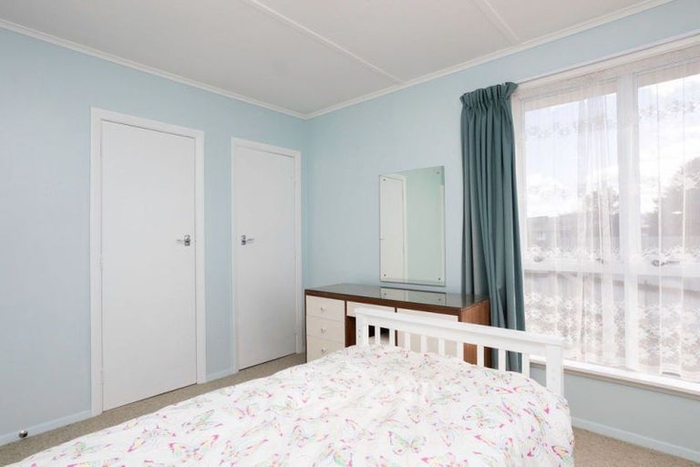 Photo of property in 72 Barraud Street, Dannevirke, 4930