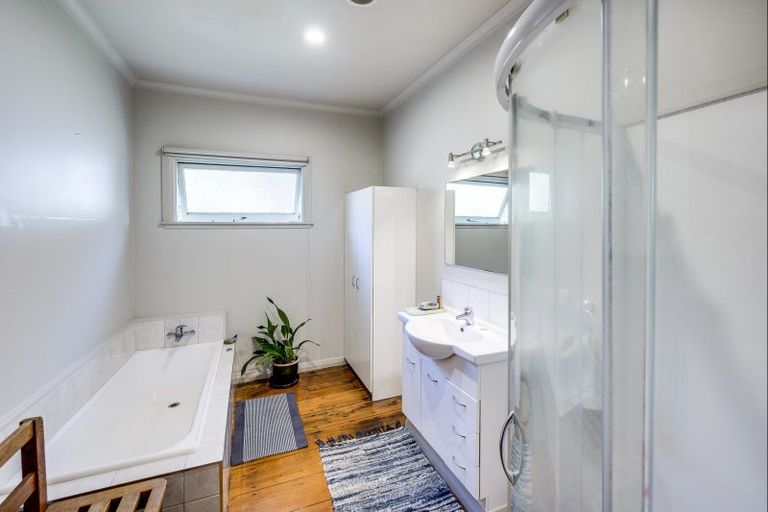 Photo of property in 47 Shakespeare Road, Bluff Hill, Napier, 4110